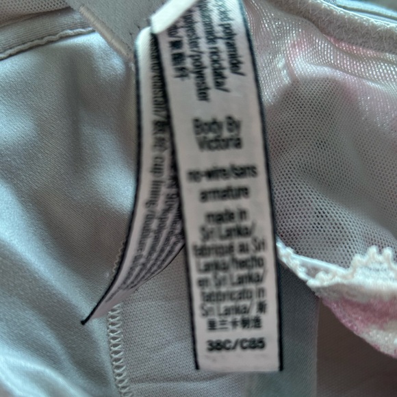 Beautiful Victoria Secret nursing bra 38C - Picture 6 of 6